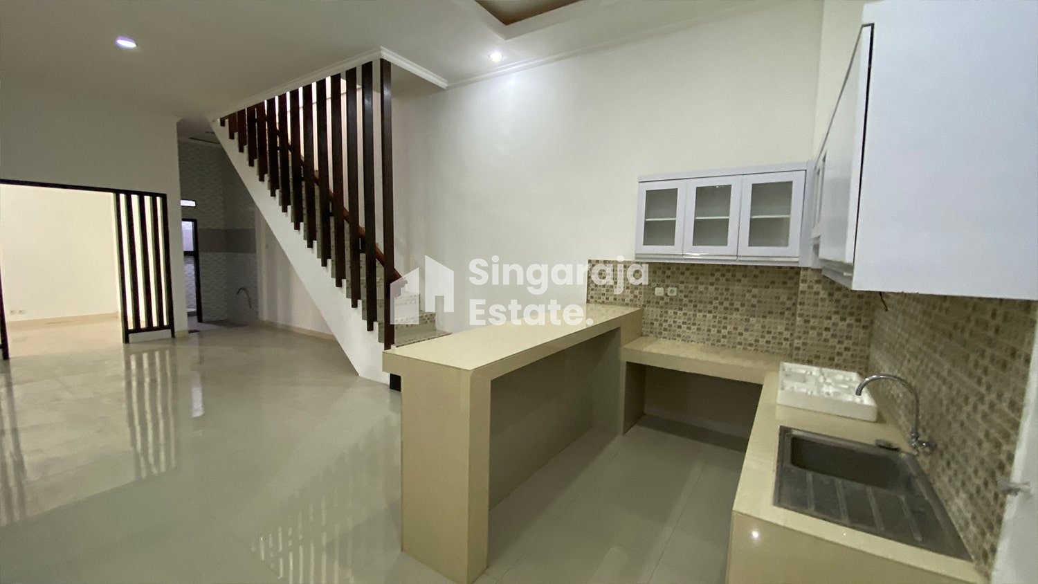 Rumah 2 Lantai View Sawah di Penarukan Buleleng - Image 3